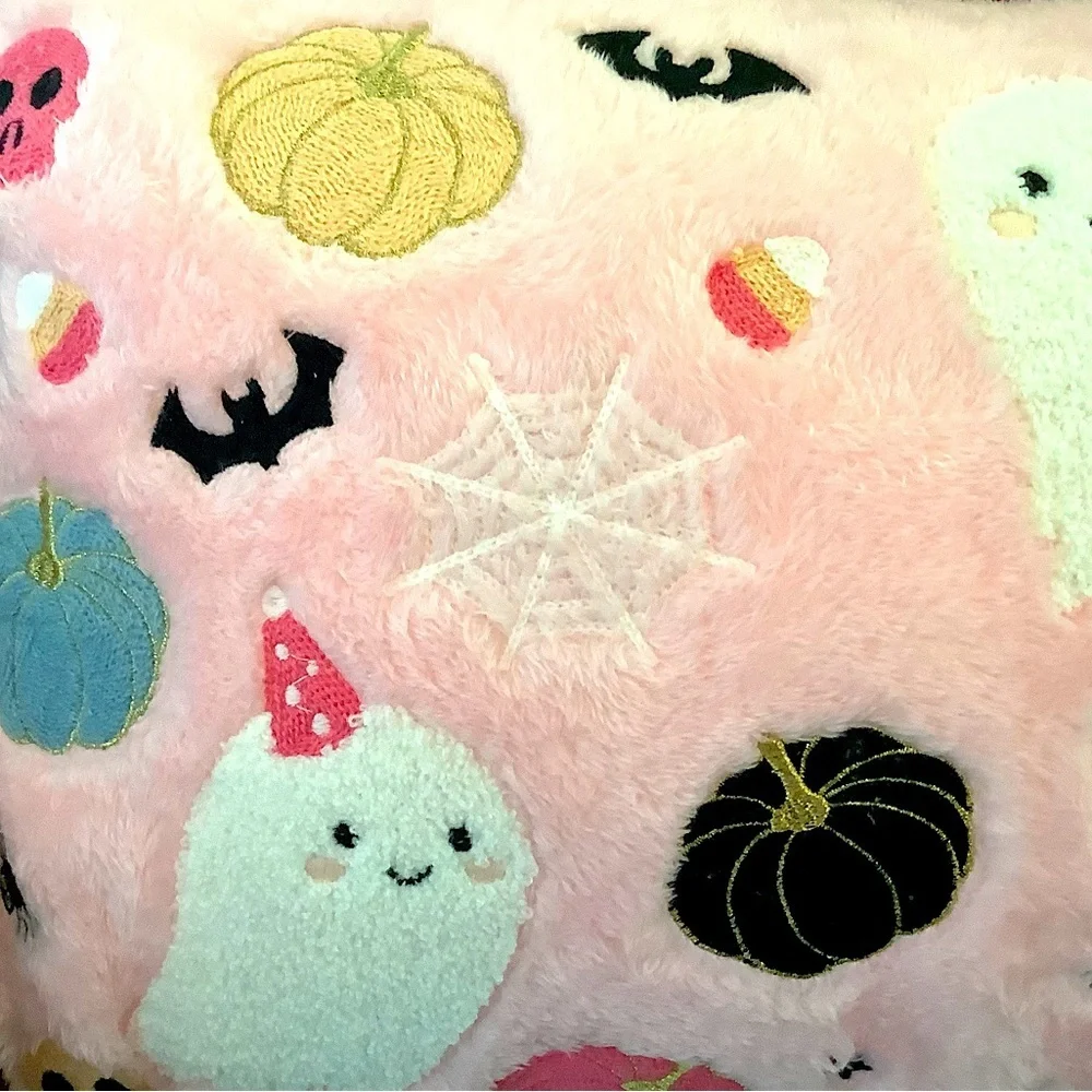 Halloween Pink Pillow Ghosts Bats Spiders Pumpkins New